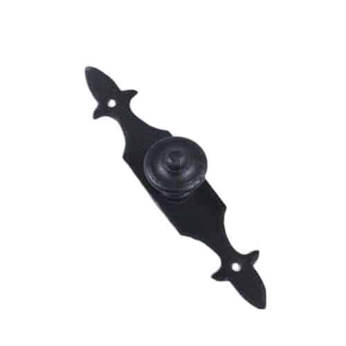 Bouton noir sur plaque