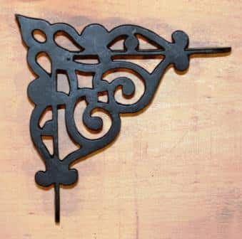 Coin intérieur en fonte