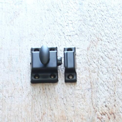 Loquet de cabinet noir