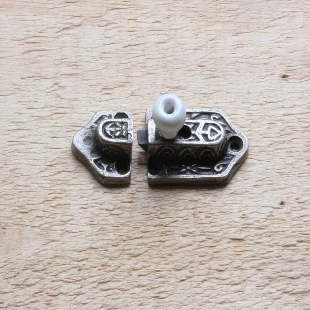 Loquet victorien fini étain antique