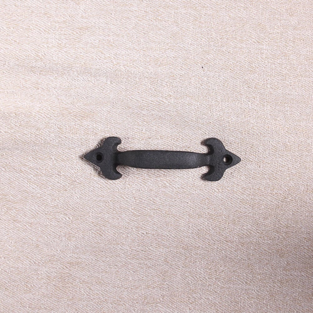 Small Black Lily Pull Handle