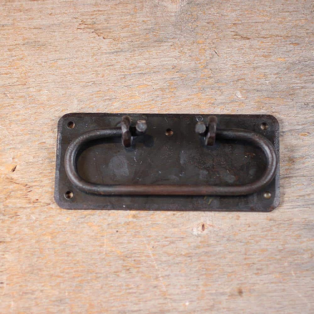 Poignée de coffre forgé