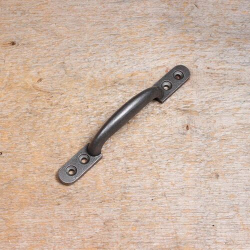 Poignée de fonte traditionelle