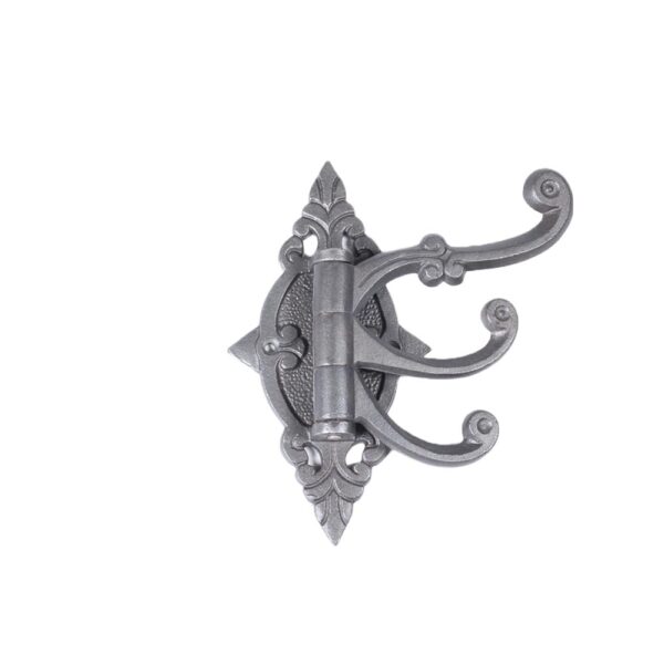 Sturdy 6-inch Triple swivel hook